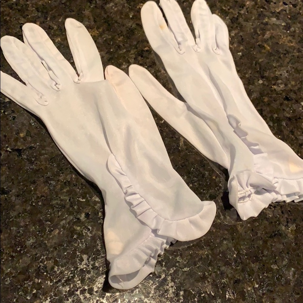 Vintage gloves